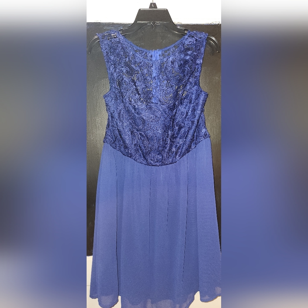 Short formal dress